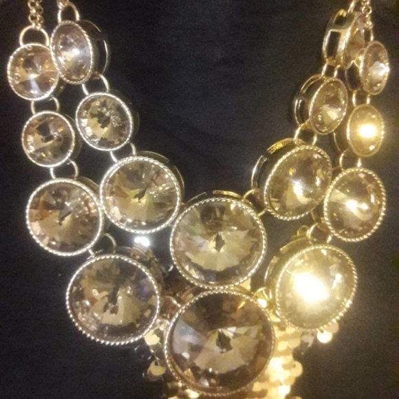 Ladies necklace - Picture 2 of 5